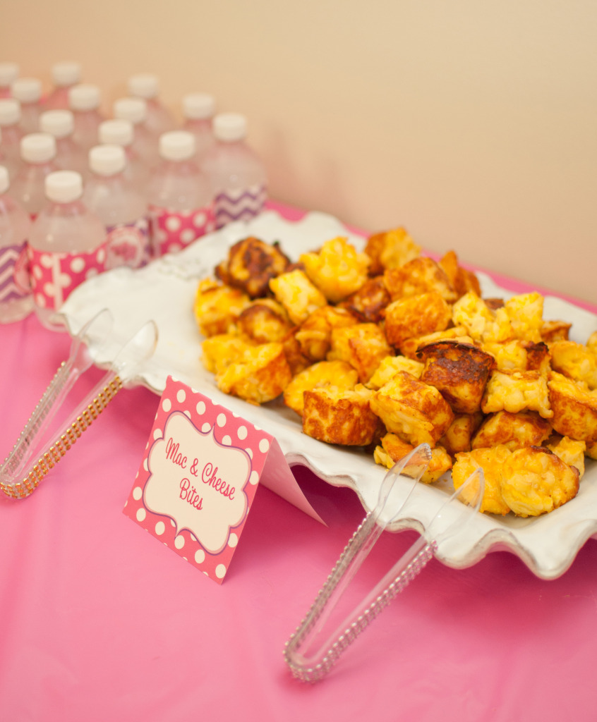 pig party food mac and cheese bites