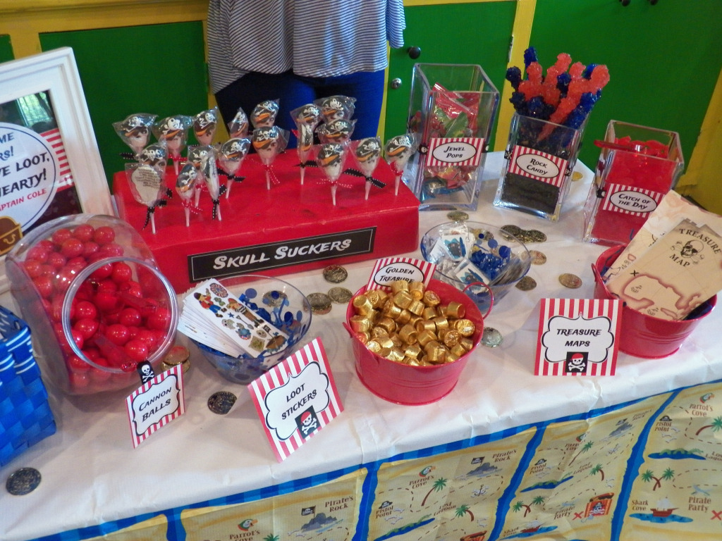 pirate loot bag table 3