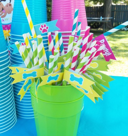 Cat and Puppy Dog Party Straw Flags