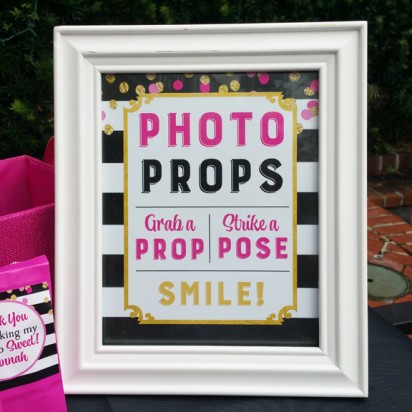 Photo Booth 8x10" Sign - Girl's Confetti